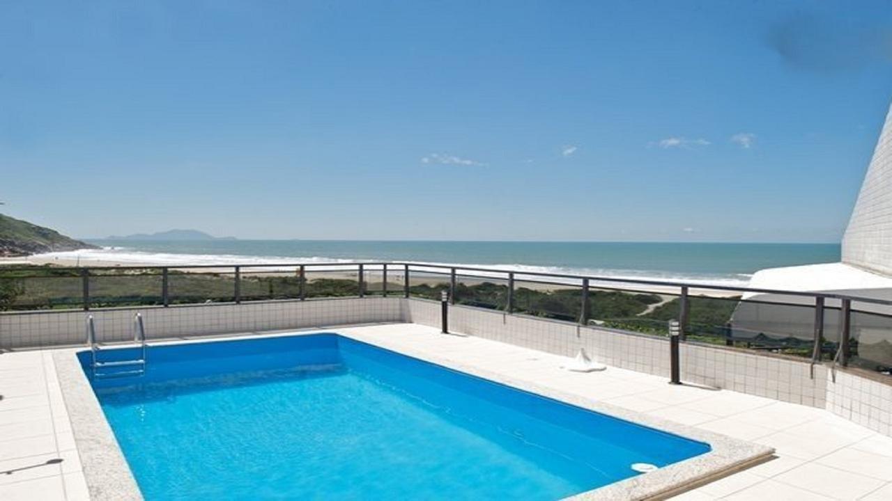 דירות Florianópolis Linda Cobertura Frente Mar Com Piscina Privativa E Pe Na Areia! מראה חיצוני תמונה